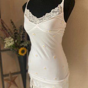 4/$20 NWT Boutique Bridal Intimate Lingerie Daisy Embroidery & Lace ~S HAS FLAW